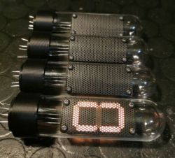 Retro-LED-Anzeige-Prototyp Prototyp-LED-Anzeige in einem Glasgehäuse