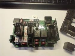 Zamiennik przekaźnika V23076A3001D142 do modułu BSM Peugeot 206