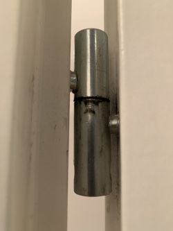 Fixing Non-Closing Bathroom Door: Adjust Simple Hinges, Frame Rubbing Issue (Janek's Photos) Fixing Non-Closing Bathroom Door: Adjust Simple Hinges, Frame Rubbing Issue (Janek's Photos)