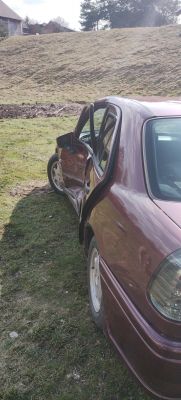 Pytanie o naprawę Mercedesa W202 C180 z 98r. 1.8 benzyna po stłuczce w lewy bok