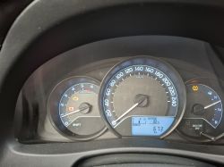 Toyota Auris II 1.4 D4D 2013 – nawracający check DPF i kontrolka akumulatora po naprawach