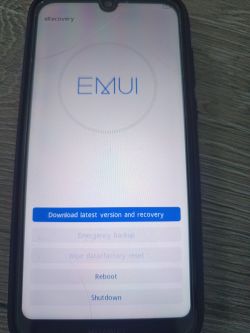 Telefon Huawei Y5 2019 w trybie eRecovery z widocznymi opcjami, tylko jedna aktywna