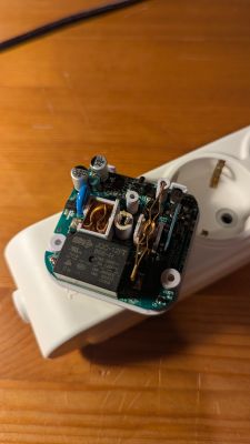 Close-up of PCB inside the CATA CT-4010 smart plug after disassembly