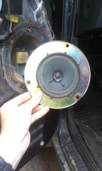 Jakie głośniki do Nissan Patrol GR 60? Średnica 6,5 cm, głębokość 4 cm