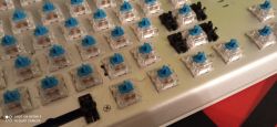 Usuwanie jogurtu z diod RGB w klawiaturze spc gear gk630 - zmiana koloru