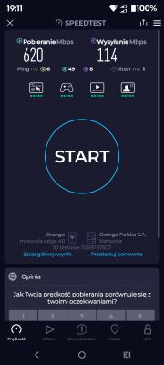 Ekran testu prędkości internetu z Motoroli Edge 40, pokazujący 620 Mbps pobierania i 114 Mbps wysyłania