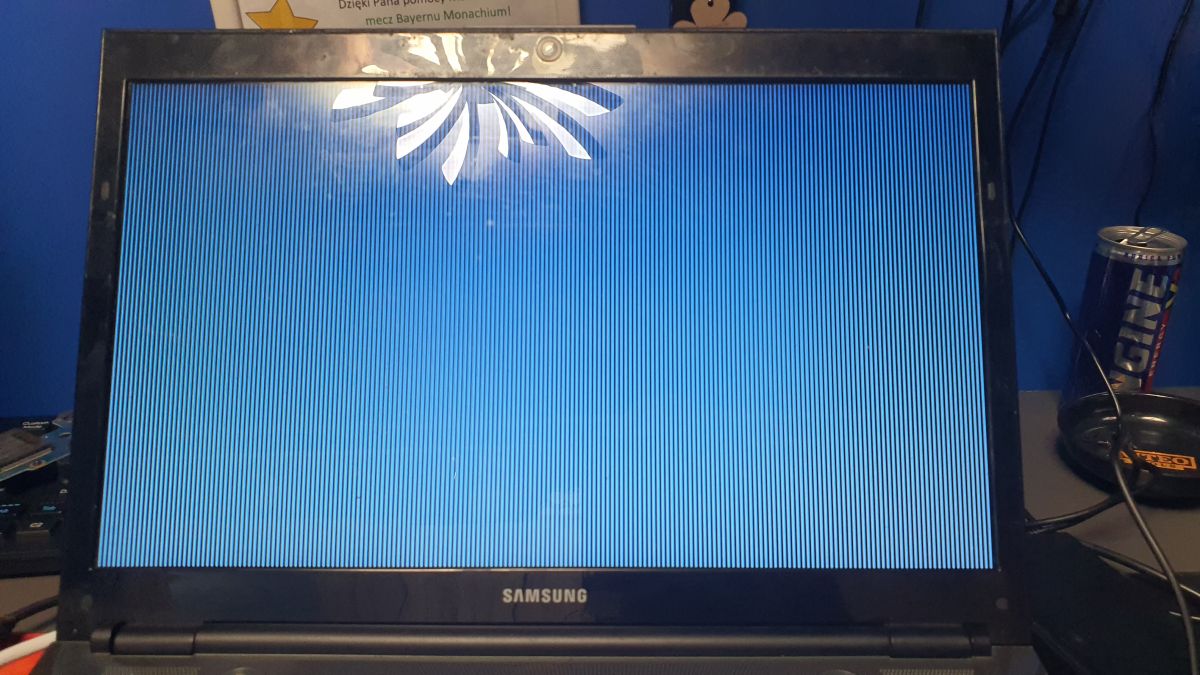 Element Komputera Odpowiadający Za Obraz Na Monitorze Samsung NP700G7A - Czarny ekran, obraz na zewnętrznym monitorze
