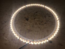 Lampa pierścieniowa LED USB RGBCW - budowa, wnętrze, naprawa