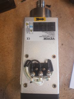 Jak zamontować wrzeciono CNC 220V 380V do frezarki VEVOR?
