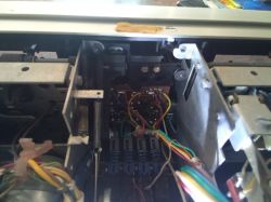 MacWatts MDS 445 – obie kieszenie kaset nie otwierają się, możliwa blokada mechanizmu
