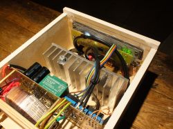 Kolumny DIY + "dedykowany" im LM3886 2x30W o dobrym brzmieniu. Kolumny DIY + "dedykowany" im LM3886 2x30W o dobrym brzmieniu.