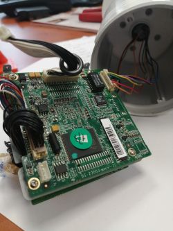 DS-2CD8254F – jak wykonać sprzętowy reset hasła, brak widocznego przycisku