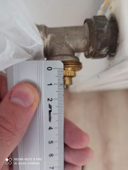 Uszkodzona głowica termostatu: Zawór niestandardowy M30x1.2-1.3 - jak dobrać pasującą głowicę?
