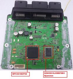 Jak zdjąć PCB ze sterownika Volvo 30785146 z szarym klejem?