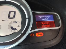 Znaczenie pomarańczowej kontrolki klucza w Renault Megane 3 2011