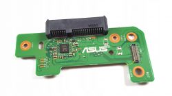 Złącze konektora HDD na płytce drukowanej Asus z żółtą kreską zaznaczającą uszkodzony pin.
