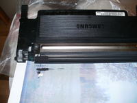 Napełnienie tonerów startowych w Samsungu CLP 320