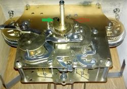 Zegar wahadłowy ścienny - zegar przestał działać.