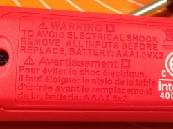 UNI-T UT256 Amperomierz widełkowy - krótki opis, wnętrze, zastosowanie.