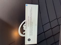 Komputerowy komunikat błędu dotyczący połączenia Bluetooth.