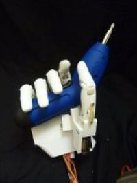 Tact - otwarty projekt protezy dłoni