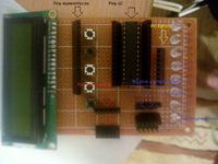 Mini płytka ewaluacyjna z ATmega8A-PU, wyświetlaczem 2x16 i switchami - jak zrobić?