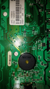 Elektrolux EWF10679W - Identyfikacja elementu, rezystor R8