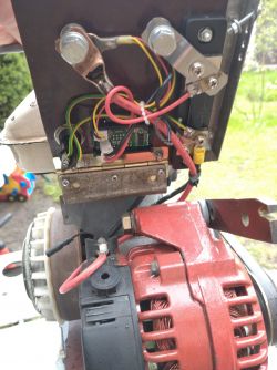 Agregat 12V z alternatora i silnika honda G100 Agregat 12V z alternatora i silnika honda G100