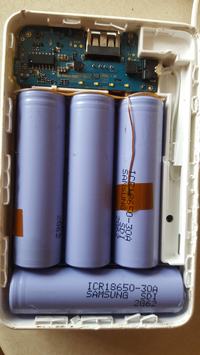 Samsung 11800mAh Power Bank Not Charging: Phone Charges Only When Plugged, Auto-Charge Issue