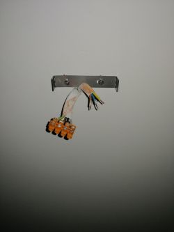 Podłączenie kostki do lampy sufitowej i LED-ów w kuchni - błąd w konfiguracji