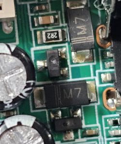 Mayority DVD-Player - Bezeichnung der Transistoren auf der Platine gesucht