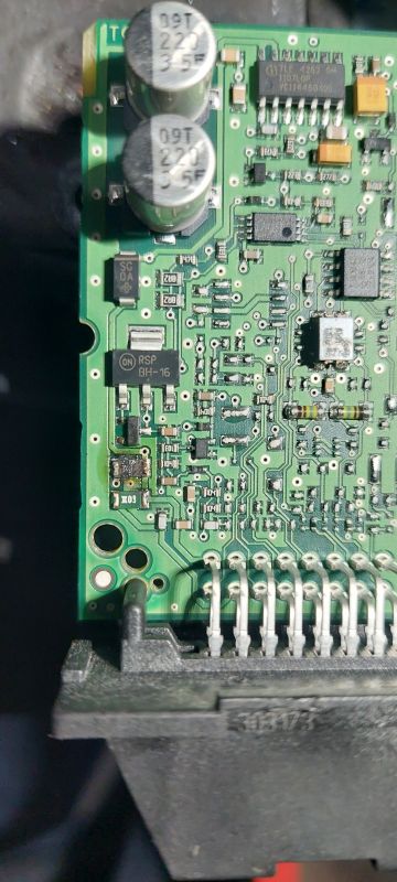 VW Jetta 1.6TDI 2010r - Błąd 01549 i kłopoty z czujnikami parkowania (przód-tył)