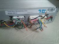 Toyota - Jak podłączyć wzmacniacz do tuby 200W i zmostkować?