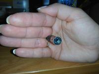 Jak zidentyfikować i podłączyć zagłówki DVD z giełdy do radia samochodowego?