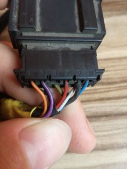 Zmieniarka 6cd VW - Jak podłączyć? Kable, kolory, piny.