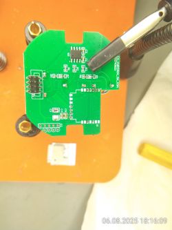 MOES curtain switch PCB during servicing MOES WS-Y-EUTC-WH-MS PCB mounted in a service clamp