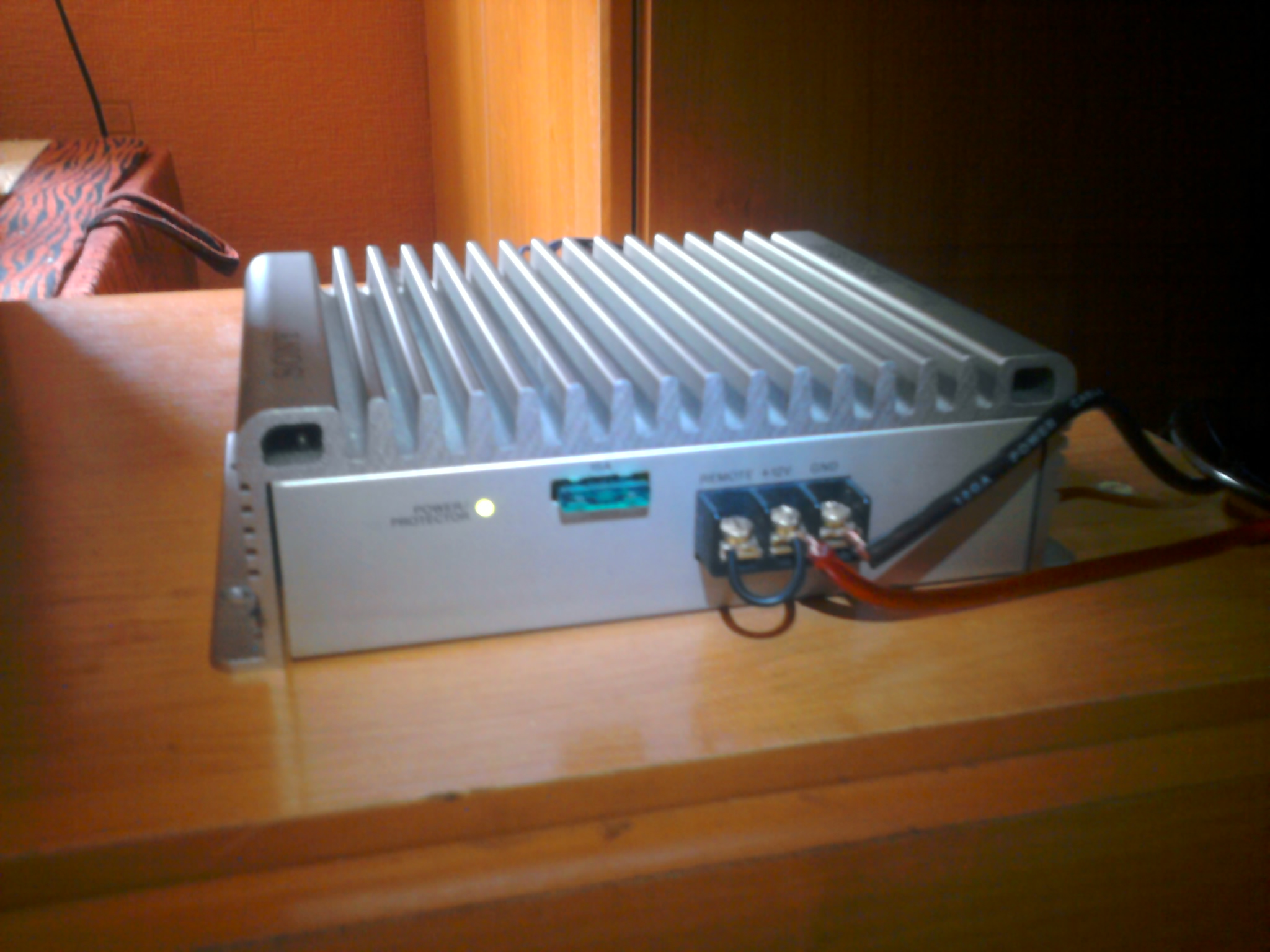 Sony XM 3025 - Wzmacniacz świruje - elektroda.pl