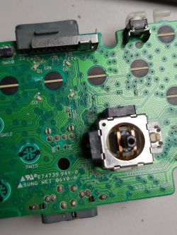Wymiana kondensatora C14 w padzie Xbox 360 - szukam specyfikacji