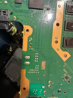 PS4 PRO - wyrwane złącze zasilania