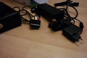 [Sprzedam] Xbox 360 slim + Kinect+pad+gra + gratis