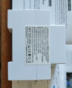 View of the label on a rail-mounted measuring device.