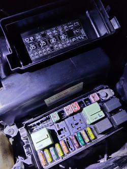 Mini cooper r56 2006 - Wentylator chłodnicy na włącznik