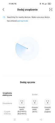 Ekran aplikacji Tuya z widokiem dodawania nowego urządzenia i ręcznym wyborem typu gniazdka.