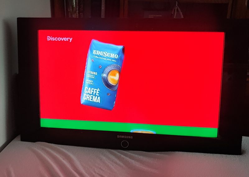 Coffee Advertisement on Samsung LE32A330J1N TV Image of coffee advertisement displayed on Samsung LE32A330J1N TV.