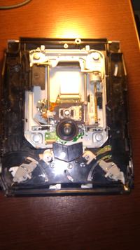 PS3 FAT 60GB - Napęd nie wciąga płyt po wymianie lasera, model KEM400AAA