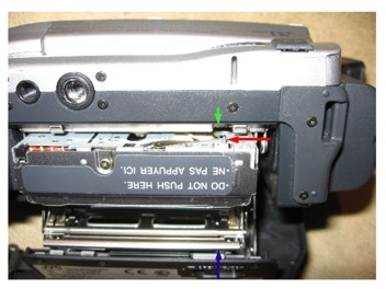 Kamera JVC GR-DVL145 - komunikaty E03, E04 po upadku z 30 cm