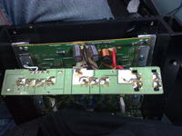 Wzmaniacz SOUNDWAVE BO300 - 2 x 15A, jak zmostkować?