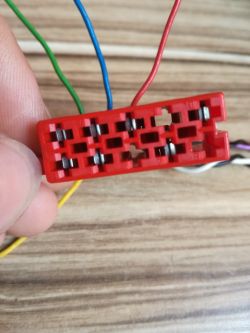 Zmieniarka 6cd VW - Jak podłączyć? Kable, kolory, piny.