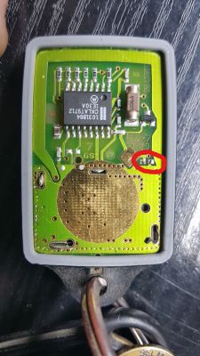 Chrysler Voyager 3.3 v6 1997r - Brak reakcji na pilot. Alarm SET miga. Odpala