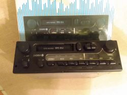 Czy radio Diora RPS 654 ma zakres do 103MHz?